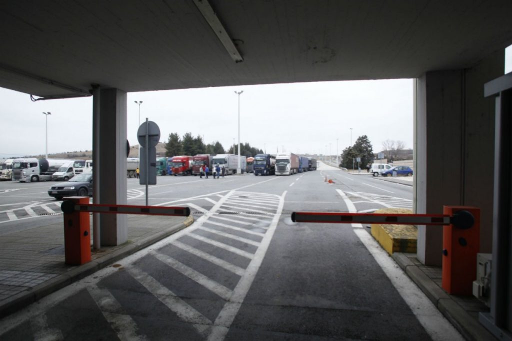 Ελλάδα: Αναστέλλεται μέχρι τις 15 Ιουλίου, η είσοδος Σέρβων υπηκόων