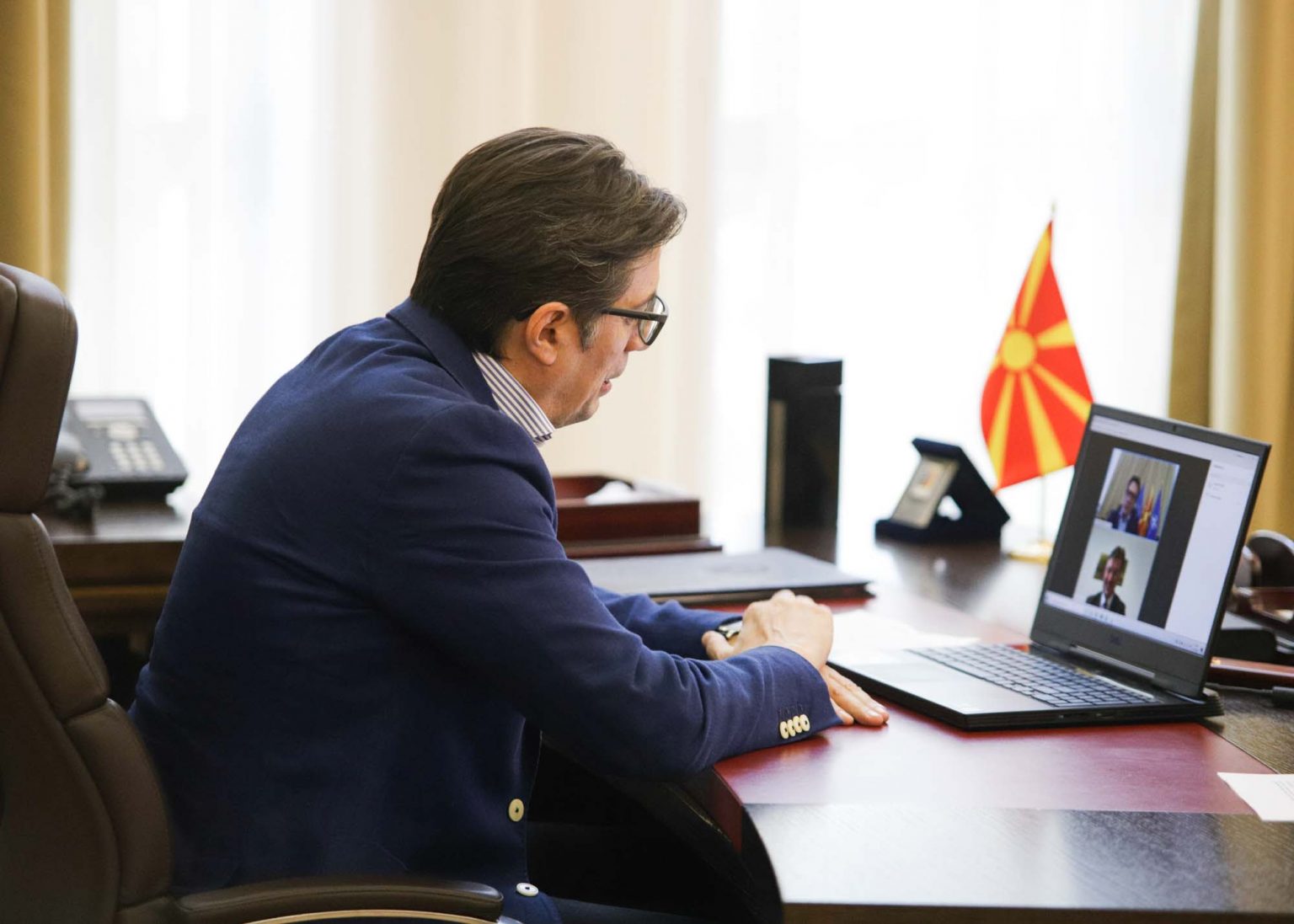 Βόρεια Μακεδονία: Συνομίλησαν Pendrarovski-Lajcak