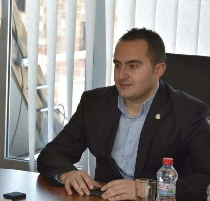 Βόρεια Μακεδονία: Η κυβέρνηση ολοκληρώθηκε με τον Shaqiri ως Υπουργό της Κοινωνίας της Πληροφορίας και Διοίκησης