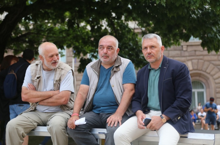 Βουλγαρία: Επιστολή στους Ευρωβουλευτές για την διαφθορά της κυβέρνησης απέστειλε οι “Poison Trio”