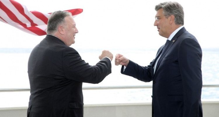 Κροατία: Λύση στο ζήτημα των θεωρήσεων υποσχέθηκε ο Pompeo από το Dubrovnik