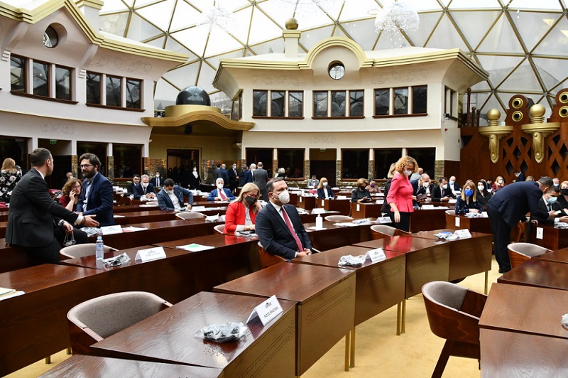 Βόρεια Μακεδονία: Zaev και Shahpaska χαιρέτισαν την έγκριση του νόμου για την πρόληψη και την προστασία κατά των διακρίσεων