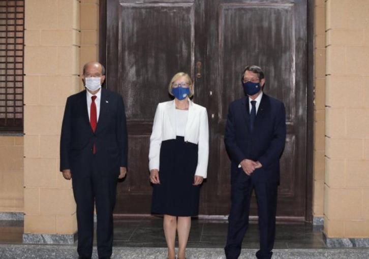 Κύπρος: Σε εξέλιξη η συνάντηση Αναστασιάδη-Tatar στην οικεία της Spehar
