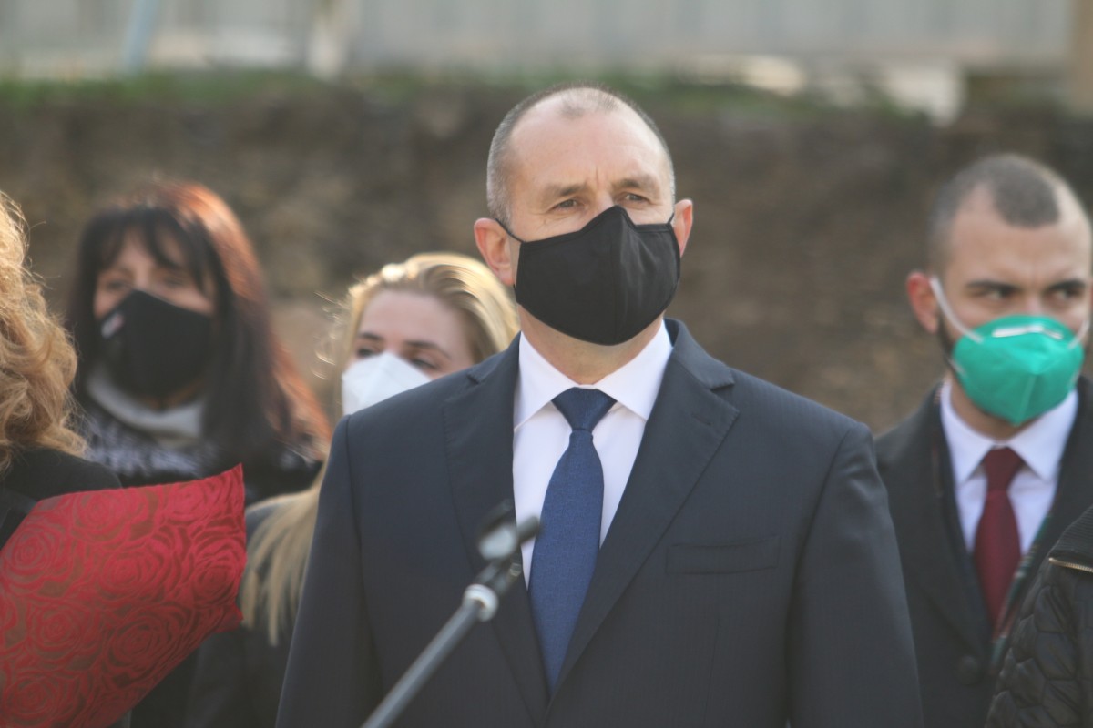 Radev: Η Βουλγαρία πρέπει να συμφωνήσει με τη Δημοκρατία της Βόρειας Μακεδονίας μετά την εκρίζωση της ρητορικής μίσους