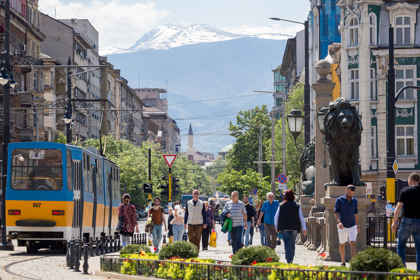 Βουλγαρία: Προσπάθεια της Κυβέρνησης να στηρίξει οικονομία και πολίτες εν μέσω πανδημίας