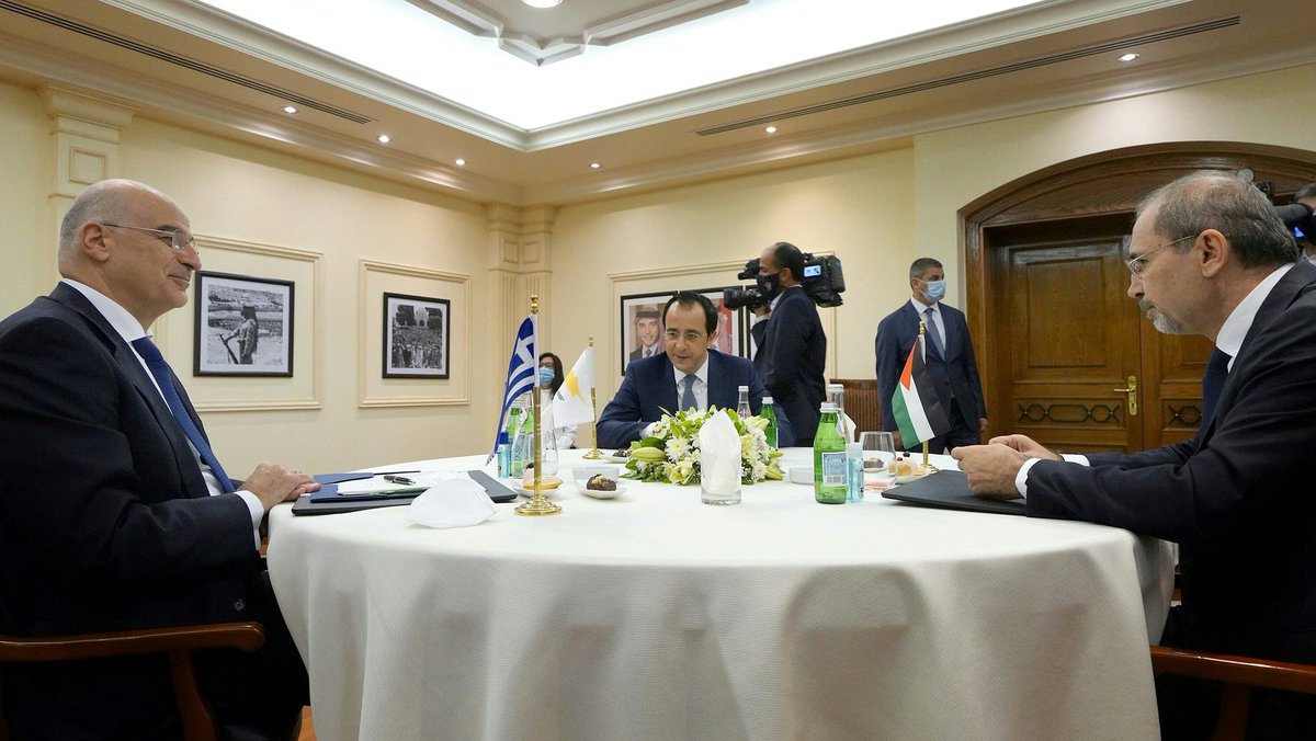 Ελλάδα: Η διεύρυνση της συνεργασίας Ελλάδας-Κύπρου-Ιορδανίας συζητήθηκε στο Αμαν