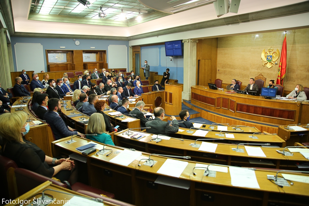 Μαυροβούνιο: Ξανά στο Κοινοβούλιο οι νόμοι που επανέφερε ο Đukanović