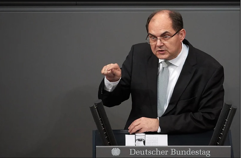 Β-Ε: Ο Schmidt επίσημος υποψήφιος για να διαδεχθεί τον Inzko