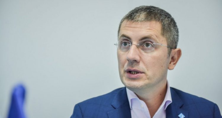 Ρουμανία: Πολιτική κρίση προκαλεί η απομάκρυνση του Υπουργού Υγείας