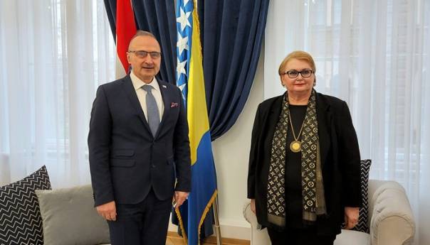 Grlić Radman: Η Κροατία υποστηρίζει την εδαφική ακεραιότητα της Β-Ε