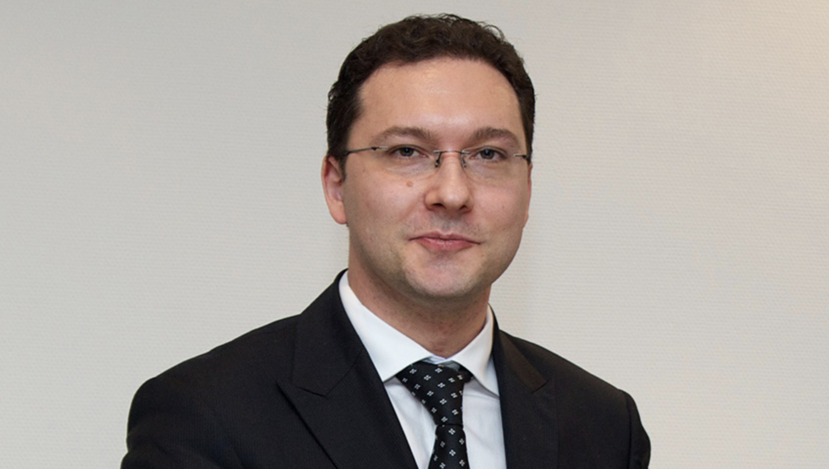 Βουλγαρία: Ξεκινά διαβουλεύσεις ο Mitov με τα κόμματα, ανακοινώνοντας το Υπουργικό του Συμβούλιο