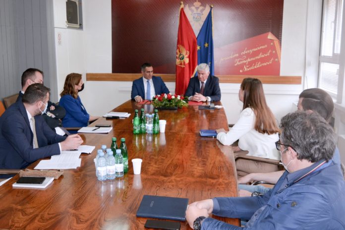 Μαυροβούνιο: To Εμπορικό Επιμελητήριο και η Διοίκηση Εσόδων και Τελωνείων μαζί στην καταπολέμηση της γκρίζας οικονομίας