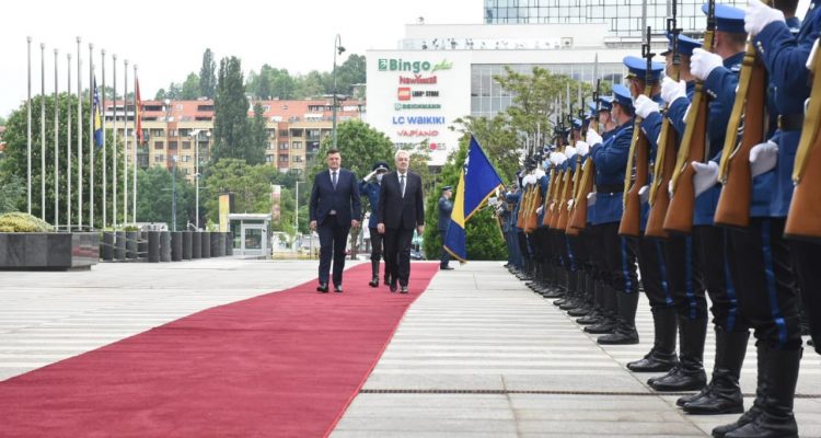 Β-Ε: Ο πρωθυπουργός του Μαυροβουνίου πραγματοποιεί διήμερη επίσημη επίσκεψη
