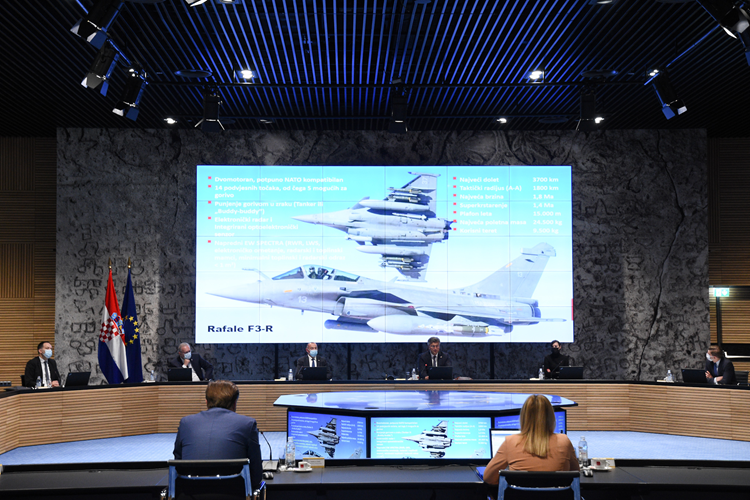 Η Κροατία θα προμηθευτεί 12 γαλλικά μαχητικά αεροσκάφη πολλαπλών ρόλων