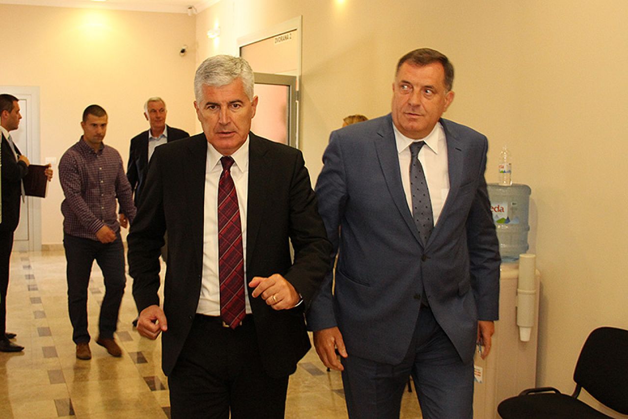 Β-Ε: Αντιπροσωπείες HDZ Β-Ε και SNSD συναντήθηκαν στη Banja Luka σχετικά με τις εκλογικές μεταρρυθμίσεις
