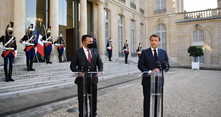 Η Γαλλία υποστηρίζει τη διαδικασία ένταξης της Βόρειας Μακεδονίας, δήλωσε ο Macron στον Zaev