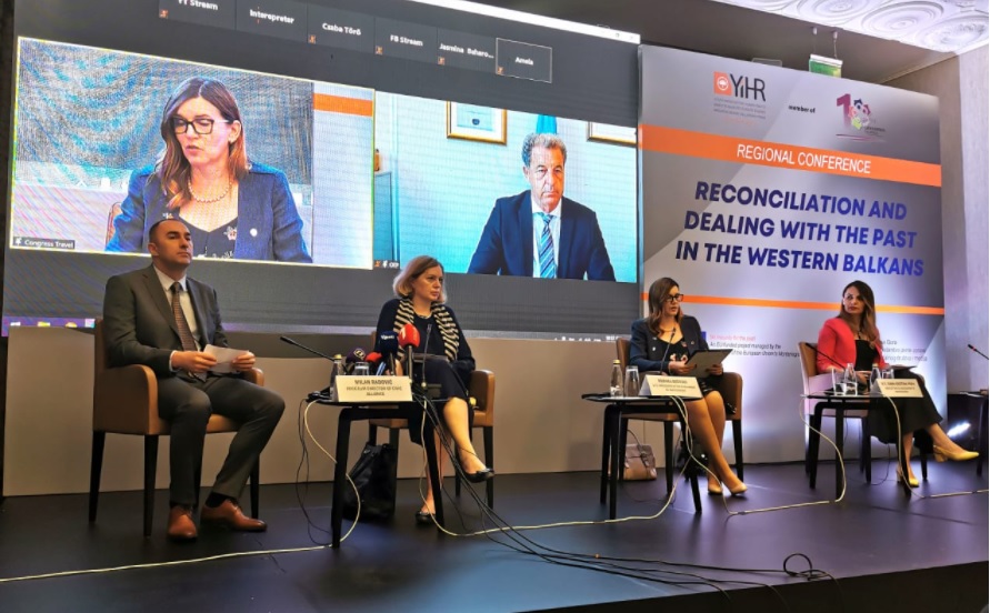 Μαυροβούνιο: Το ψήφισμα για τη γενοκτονία στη Σρεμπρένιτσα δεν είναι ενάντια σε κανένα κράτος ή λαό