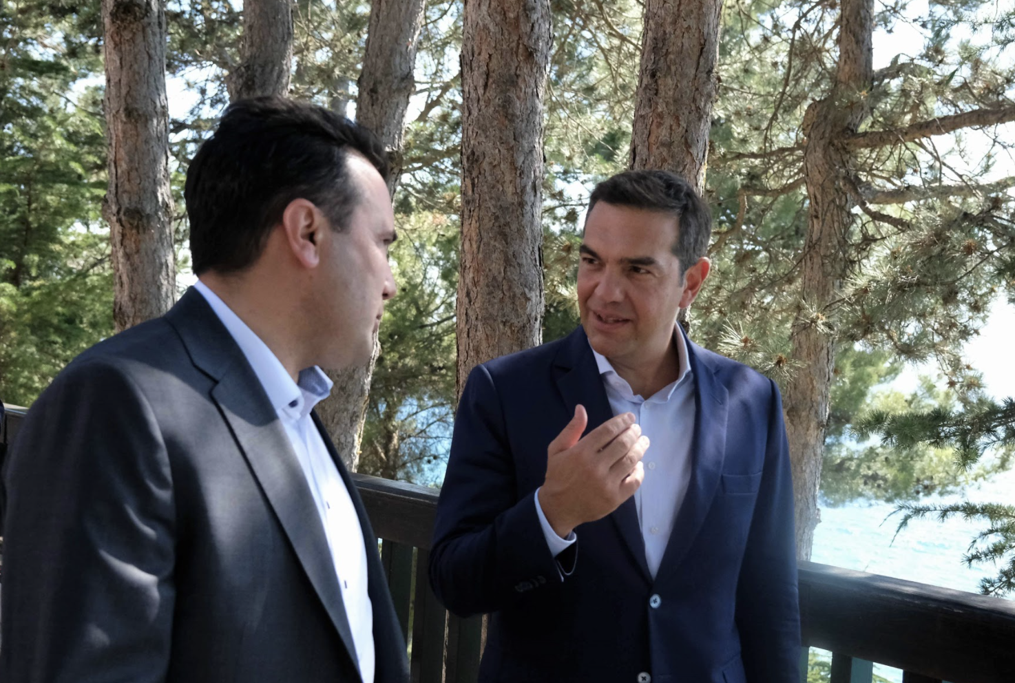 Βόρεια Μακεδονία: Συναντήθηκαν Zaev και Τσίπρας στην Οχρίδα