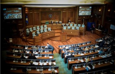 Β-Ε: Το Κοσσυφοπέδιο ενέκρινε Ψήφισμα για τη Σρεμπρένιτσα, αντιδράσεις στη Β-Ε