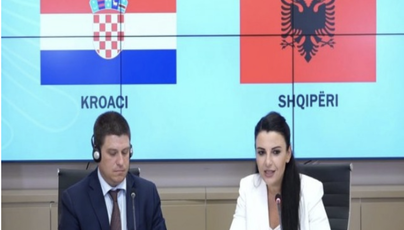 Η Αλβανία δρομολογεί το έργο «Μπλε Διάδρομος»