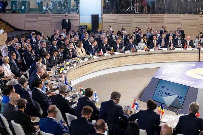 Σλοβενία: Ο Pahor υποστηρίζει την εδαφική ακεραιότητα και την ανεξαρτησία της Ουκρανίας