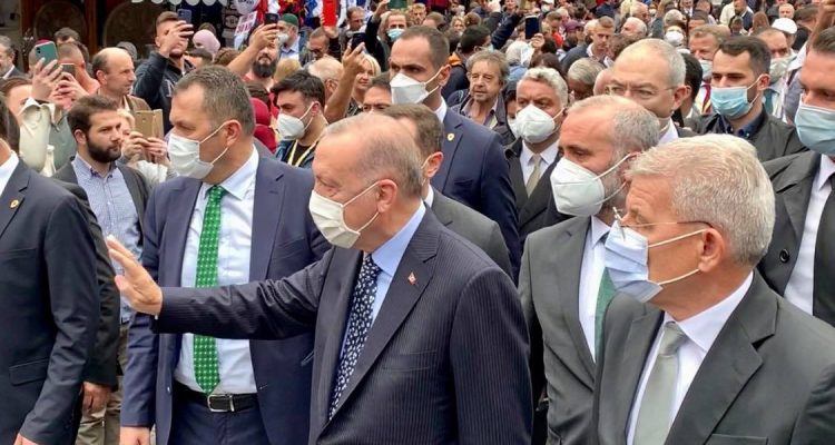 Β -Ε: Ο Erdogan στο γάμο της κόρης του Izetbegović και στη συνέχεια στη συνάντηση με τα μέλη της Προεδρίας
