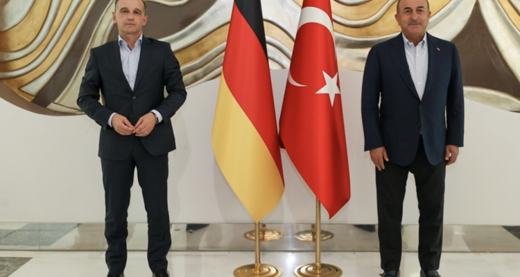 Η Τουρκία απορρίπτει τους ισχυρισμούς για τη διατήρηση Αφγανών στο έδαφος της