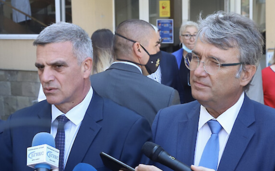 Stefan Yanev: Δεν κάνουμε καμία κίνηση για υποχρεωτικό εμβολιασμό