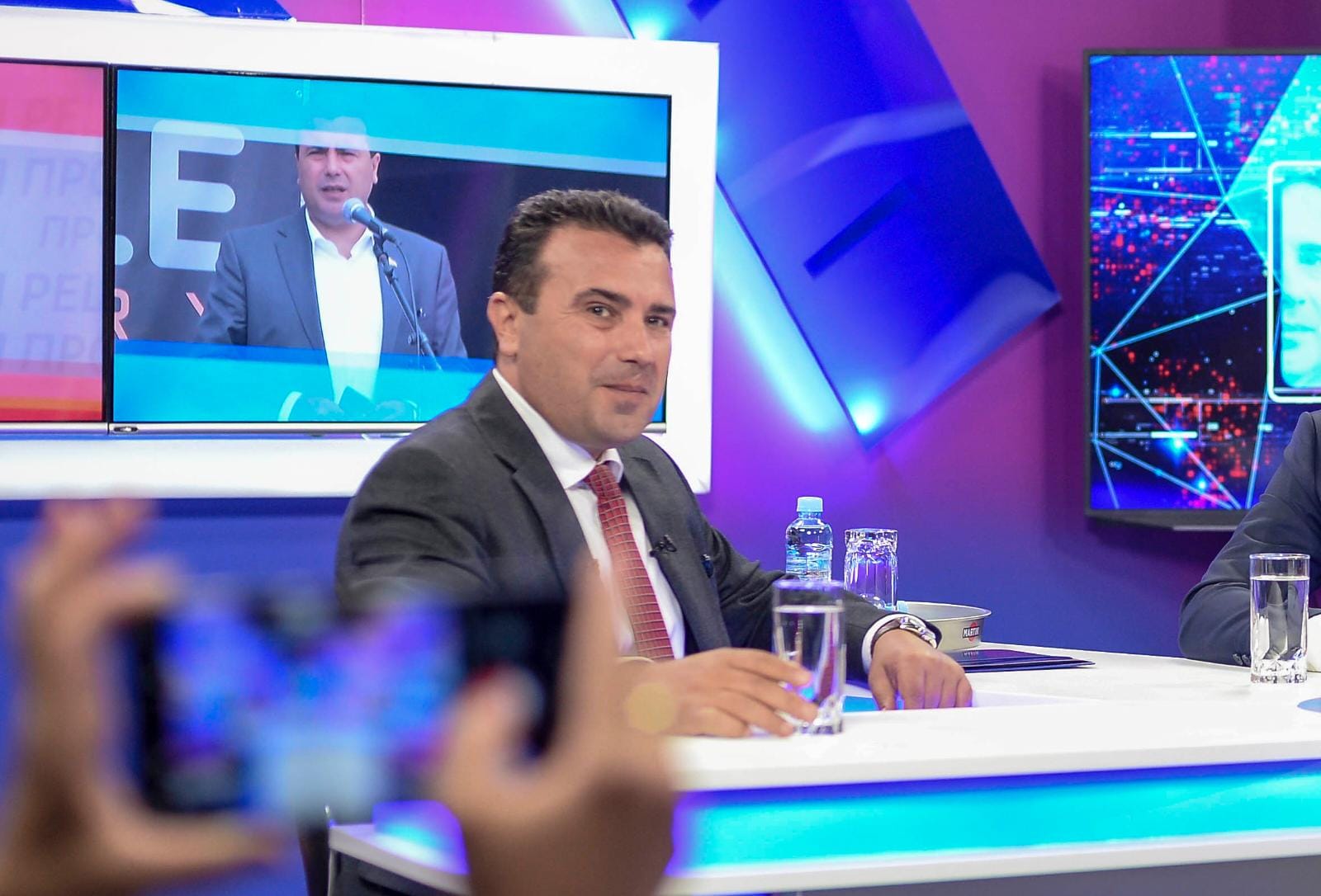Zaev: Συνεχίζουμε να οικοδομούμε φιλικές σχέσεις με τη Βουλγαρία, η μακεδονική γλώσσα και η ταυτότητα δεν είναι διαπραγματεύσιμες