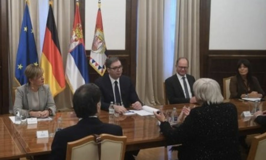 Σερβία: Συνάντηση Vučić με την Αντιπρόεδρο της Bundestag