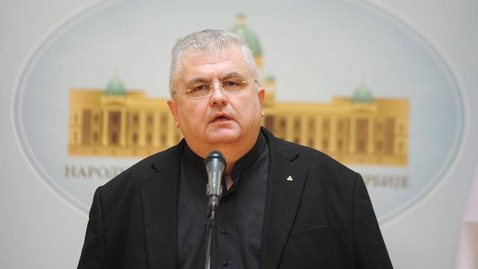 Bojkot institucija vodi ka građanskom ratu, kaže Čanak