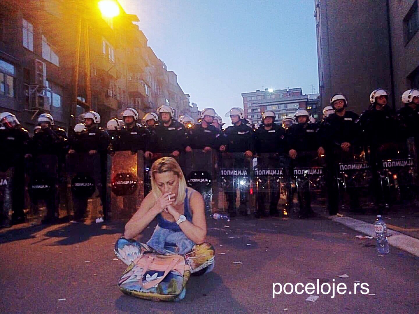 Protesti u Srbiji se zaoštravaju, EU protiv nasilja