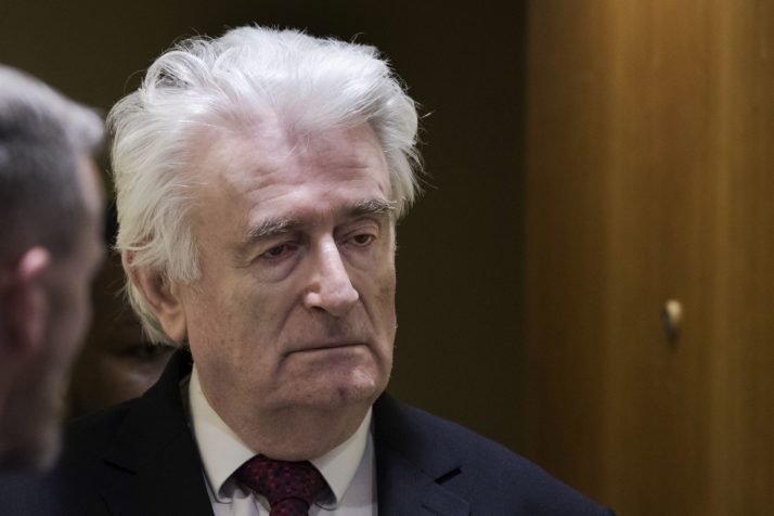 Karadžić stavio vladu tešku poziciju i podelio opoziciju