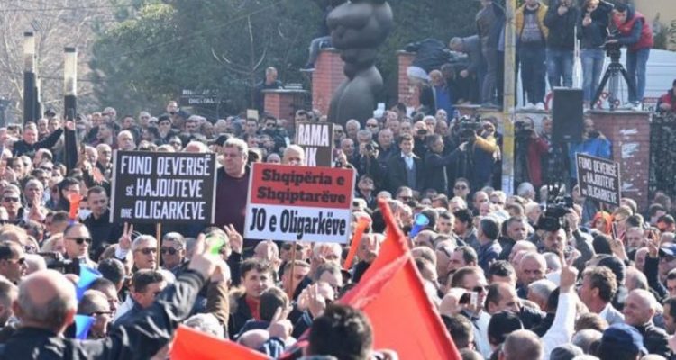 Očekuje se da će opozicija u Albaniji blokirati puteve