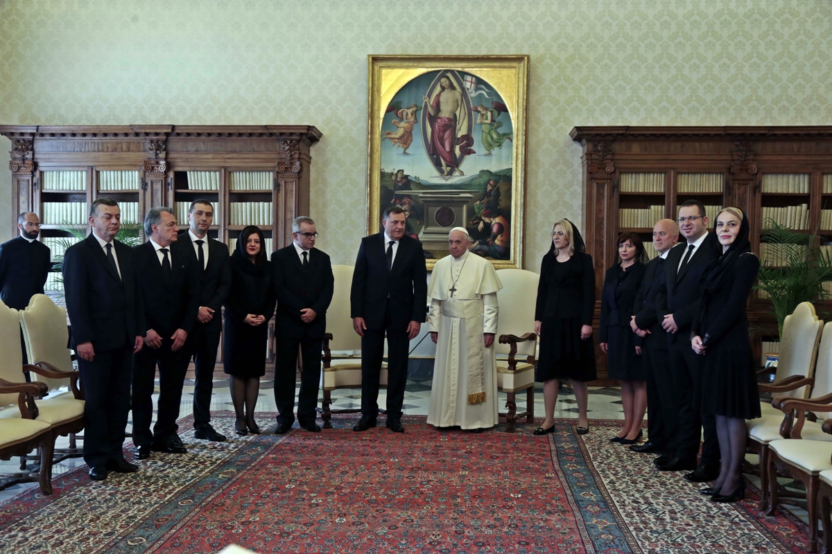 Dodik se sastao sa papom Franjom