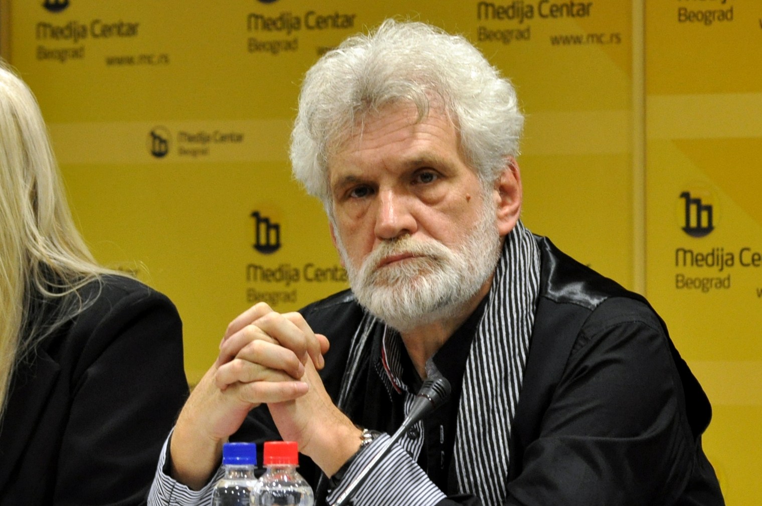 Položaj novinara u Srbiji katastrofalan