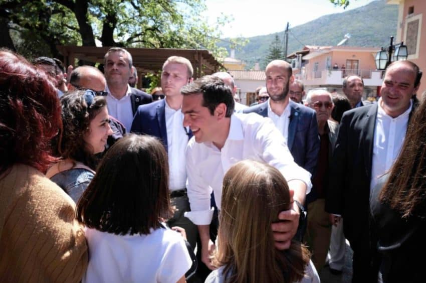 SIRIZA novim socijalnim merama i političkim kampanjama odgovara na promenu dnevnog reda koji je tražila ND