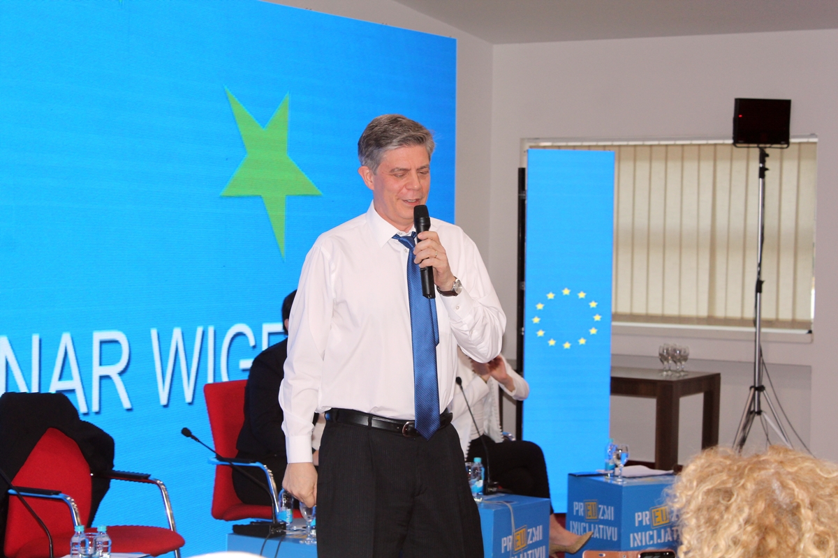Wigemark: Nema vlasti – nema napretka