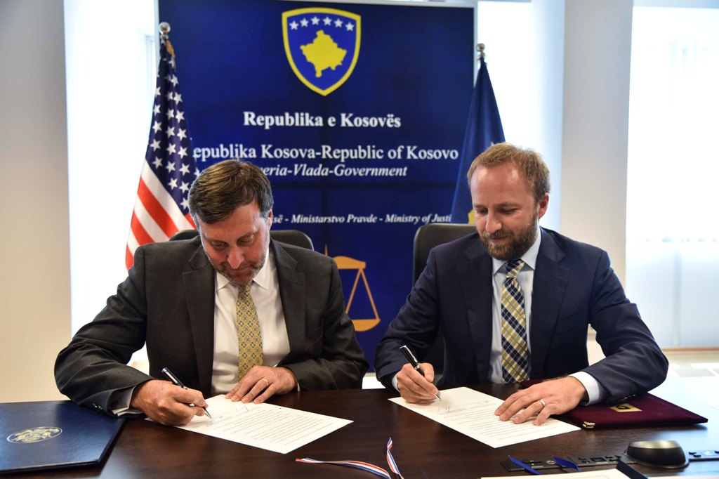 Potpisan protokol o Ugovoru o ekstradiciji između Kosova i SAD