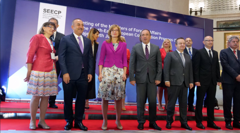 Srbija optužuje Tiranu i Prištinu da pokušavaju da stvore Veliku Albaniju