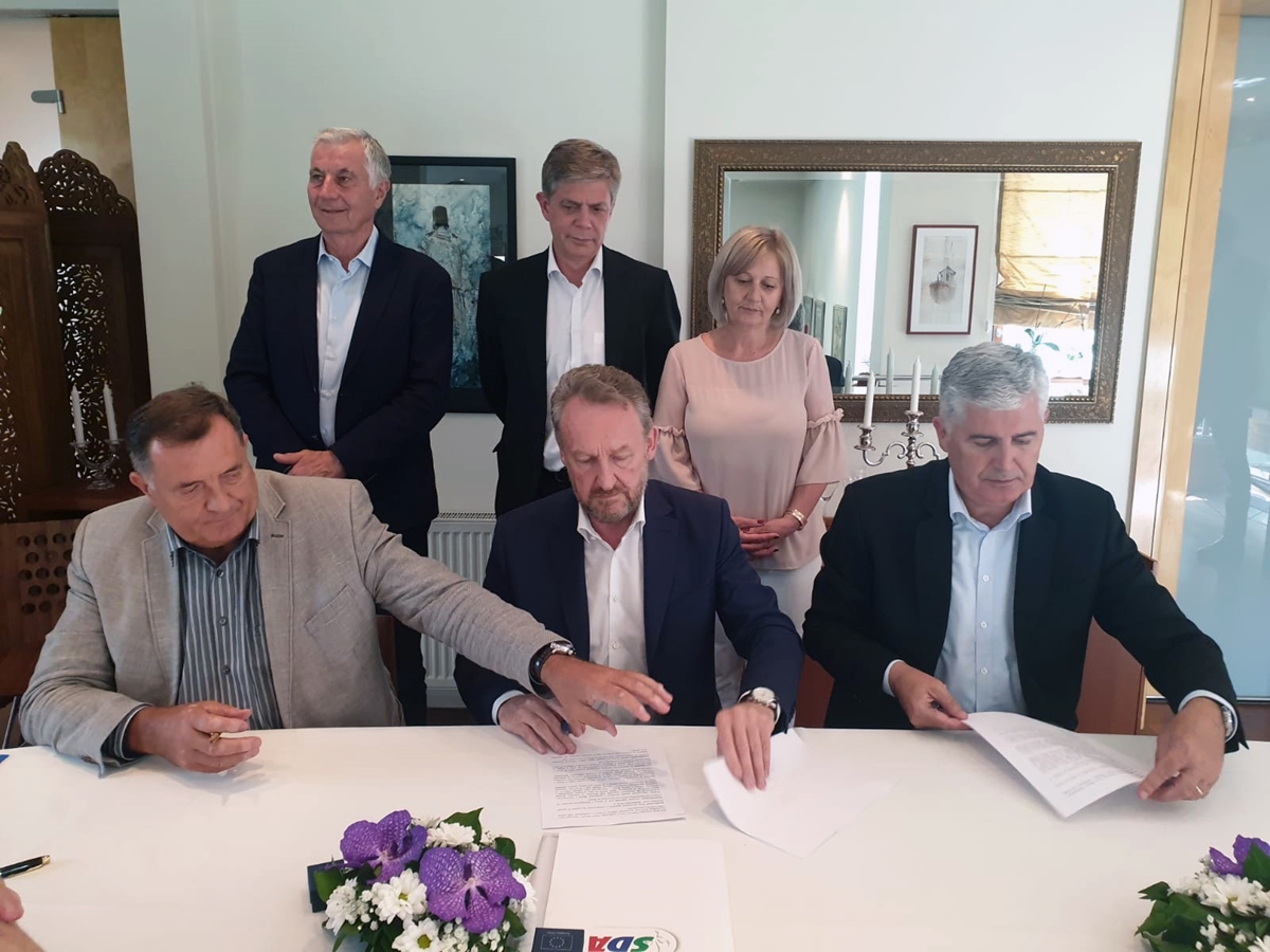 Pravi „istorijski sporazum“ ili još jedan neuspeh