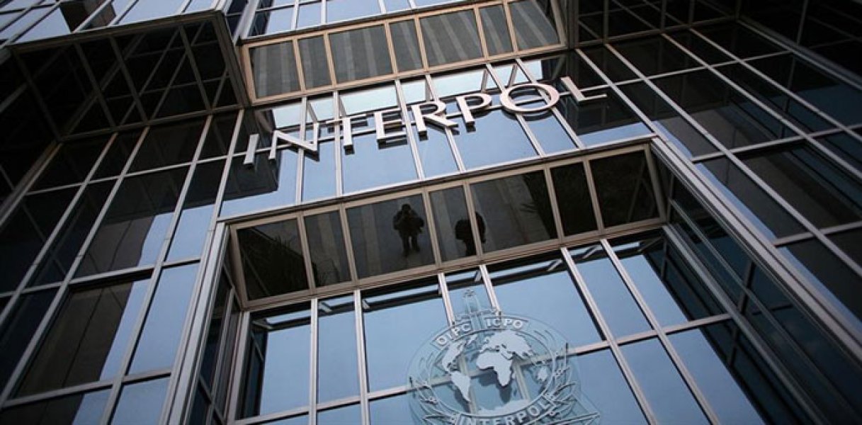 INTERPOL Crne Gore izdao 62 međunarodne poternice u 2019. godini