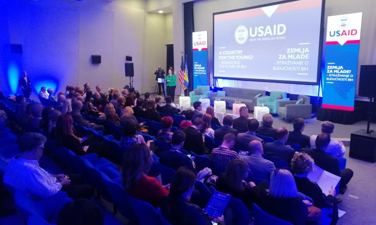 „Zemlja za mlade?“ – Istraživanje budućnosti BiH