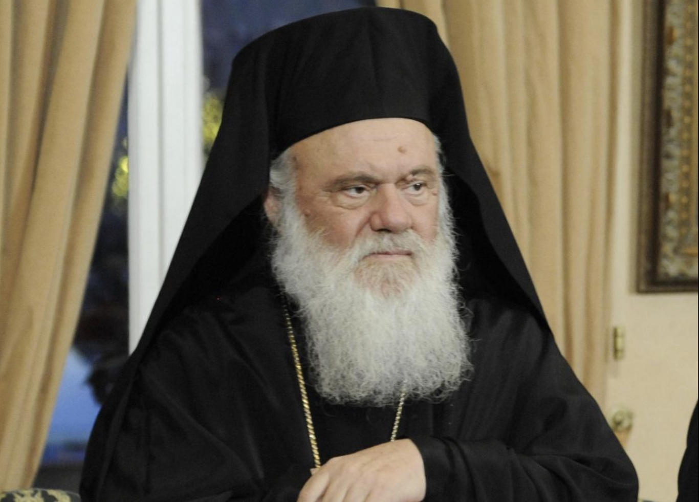 Pukotine u odnosima grčke i ruske crkve
