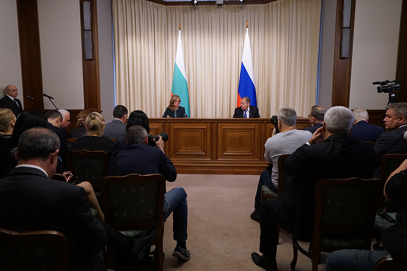 Ministri spoljnih poslova Bugarske i Rusije razgovarali o energetici i kulturnim vezama