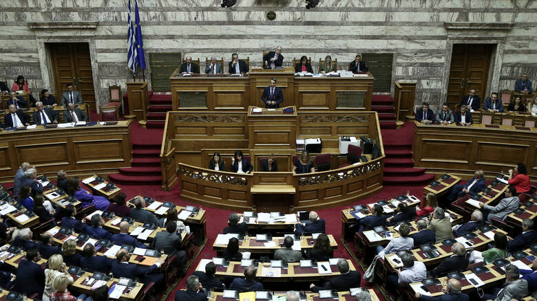 Grčki Parlament odobrio nove zakone o azilu