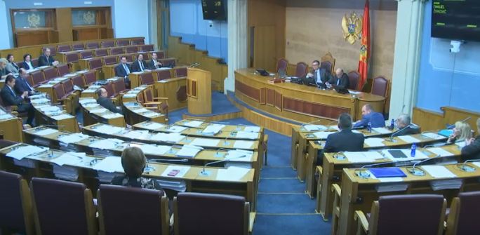 Crnogorski poslanici podeljeni oko „mini Šengena“