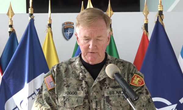 Admiral NATO-a poziva Kosovo da formira novu Vladu
