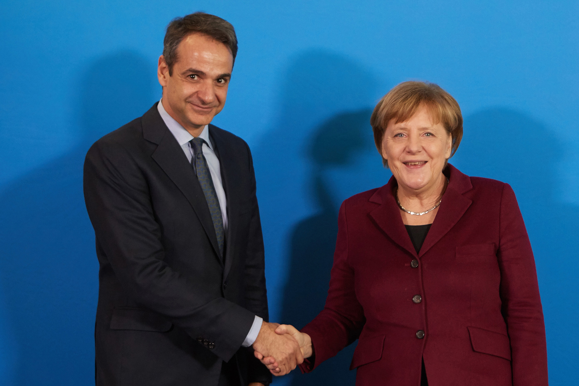 Grčka: Mitsotakis i Merkel razgovarali telefonom
