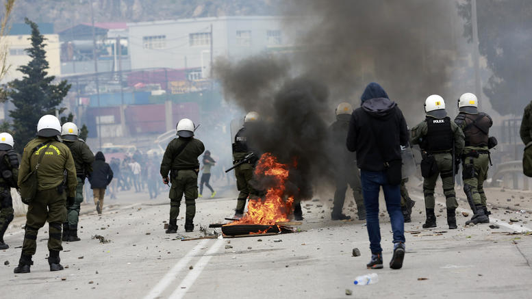 Protest migranata na ostrvu Lesvos prerastao u nasilje